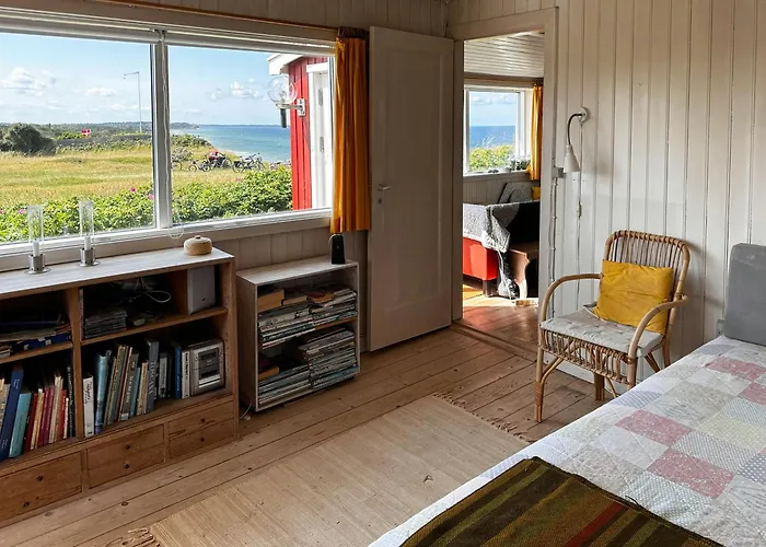Wooden House With Panoramic View Over Kattegat Hébergement de vacances Hundested